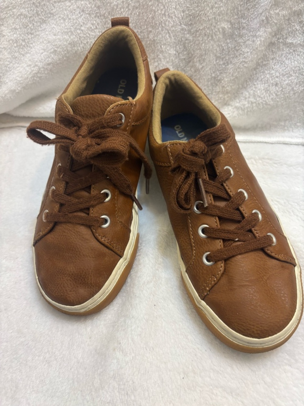 Old Navy Brown Kids Sneakers Size 2